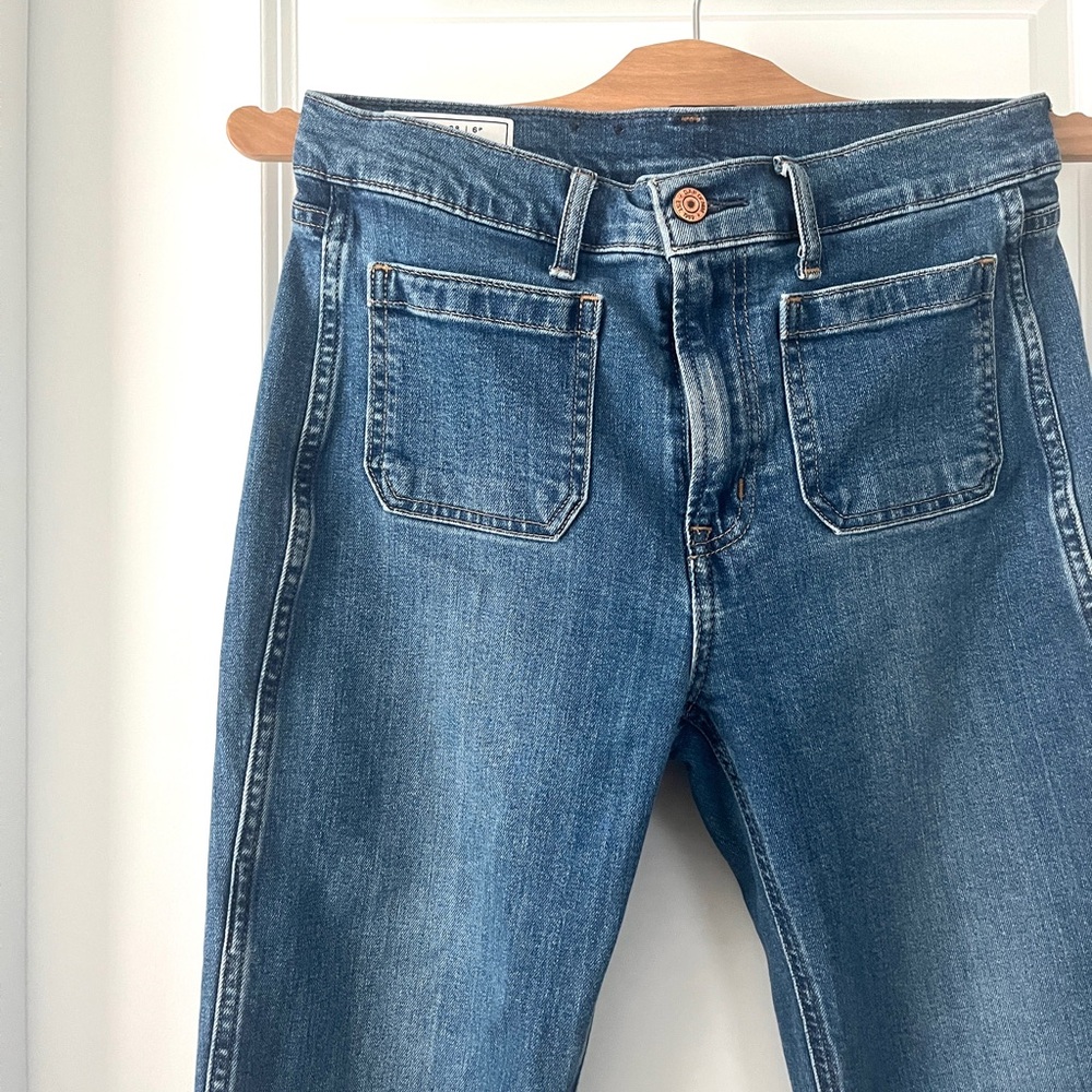 GAP High Rise Flare Blue Jeans